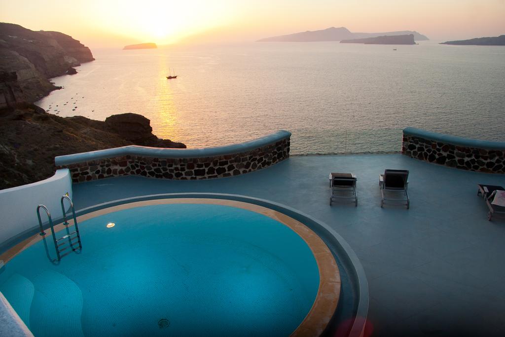 Відпочинок в готелі Ambassador Santorini Luxury Villas & Suites
