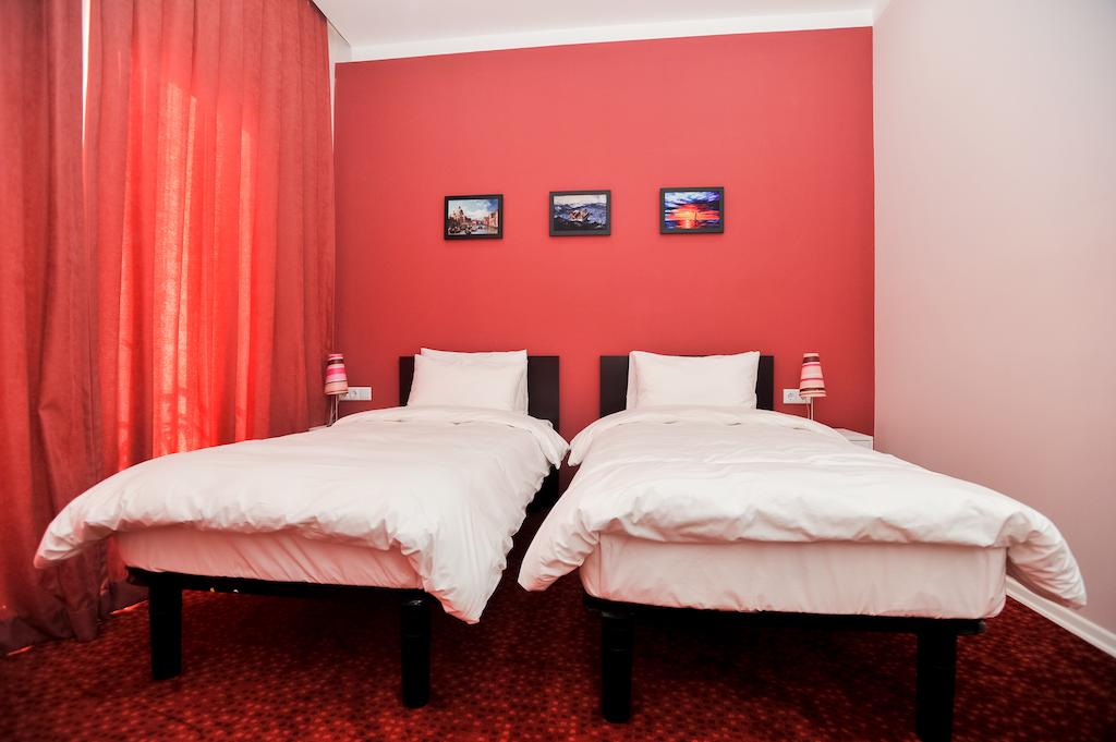 Hotel reviews Piazza Four Colours