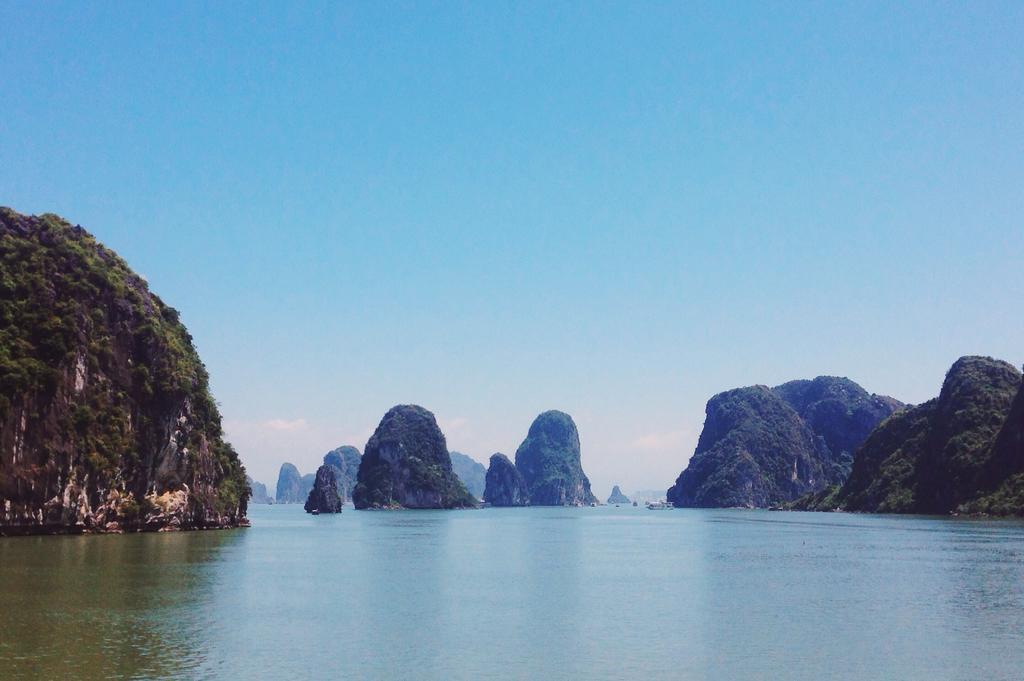 Hạ Long Paradise Cruise prices