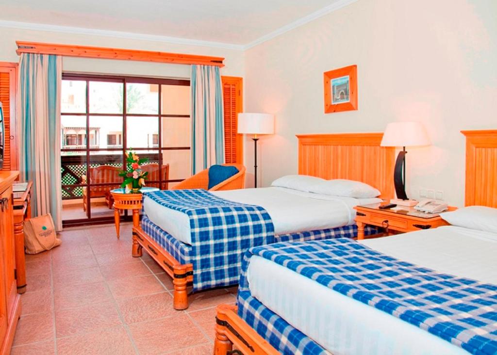 Відпочинок в готелі Sharm Plaza (ex. Crowne Plaza Resort)
