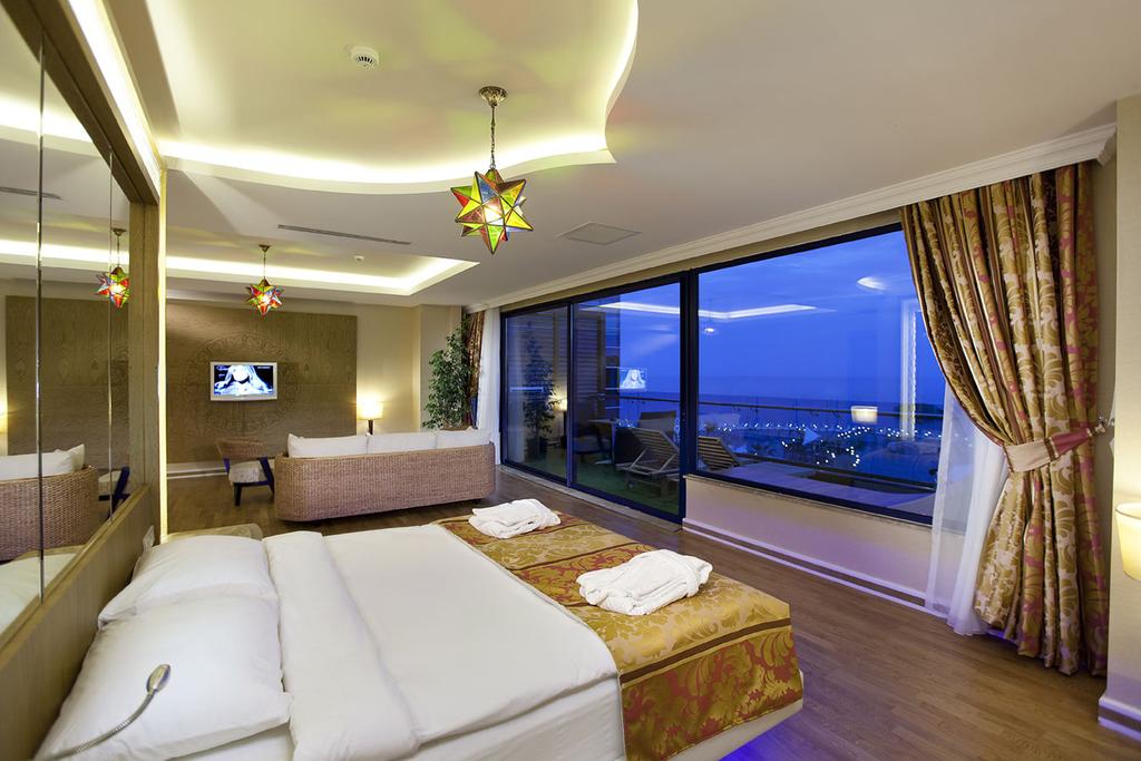 Фото отеля Granada Luxury Resort & Spa