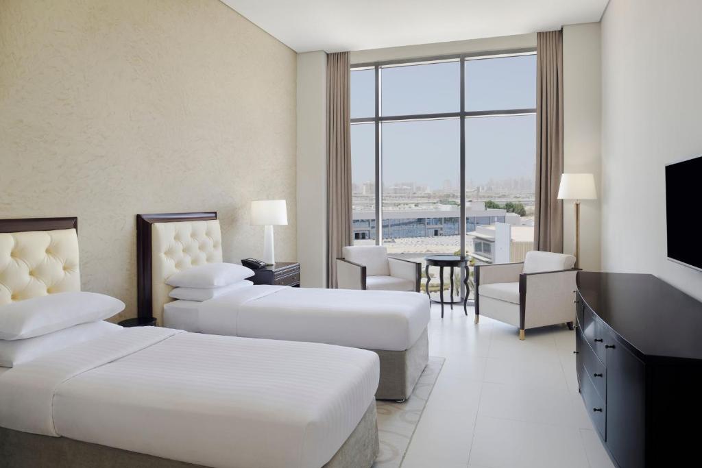 Delta Hotels by Marriott Dubai Investment Park, Джебель Али