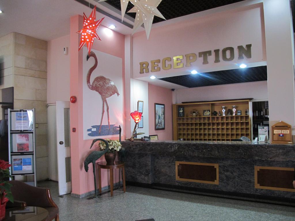 Гарячі тури в готель Flamingo Beach Hotel Ларнака