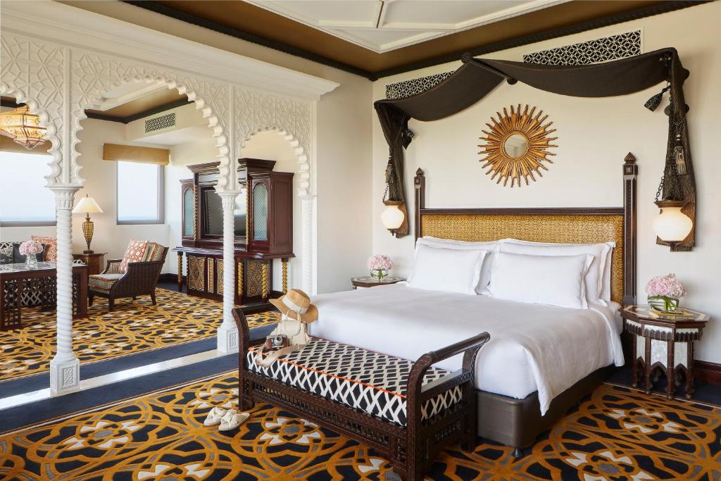 Hotel guest reviews Jumeirah Al Qasr (ex. Madinat Jumeirah Al Qasr)