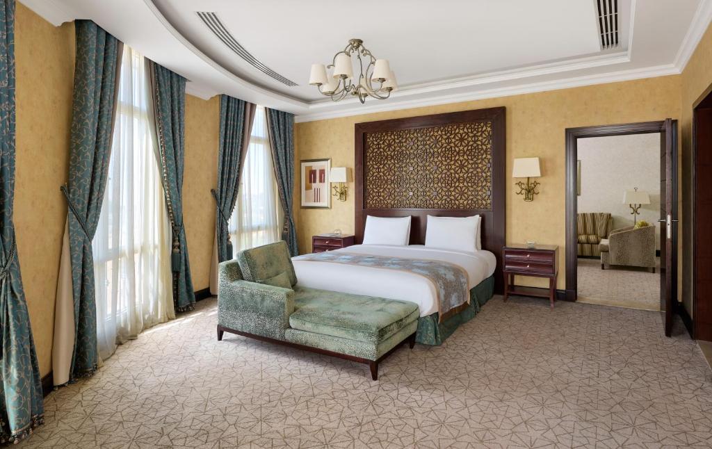 Hotel reviews, Royal Maxim Palace Kempinski