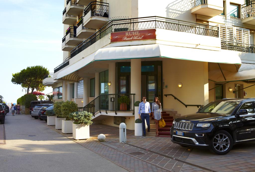 Відпочинок в готелі Ruhl Beach Hotel & Suites Лідо ді-Єзоло Італія