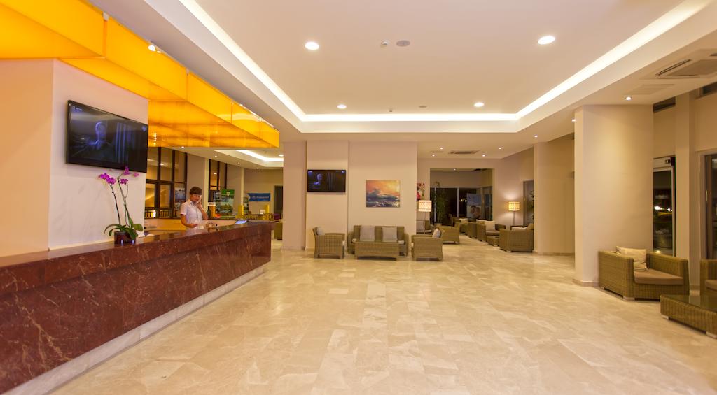 Hotel guest reviews Justiniano Park Conti