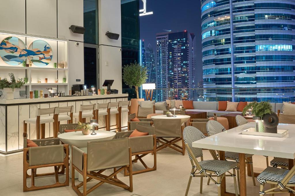 Горящие туры в отель Vida Dubai Marina and Yacht Club