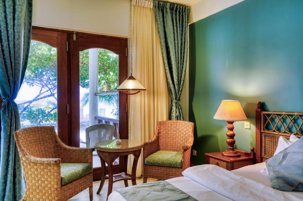 Hotel prices Fihalhohi Tourist Resort