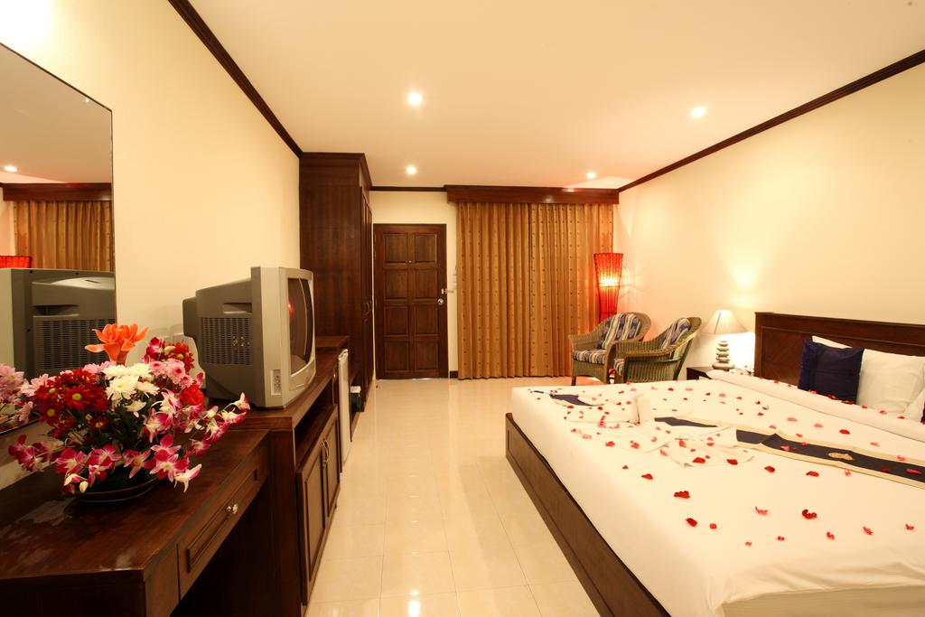 Відгуки про готелі Andaman Seaside Resort Bangtao