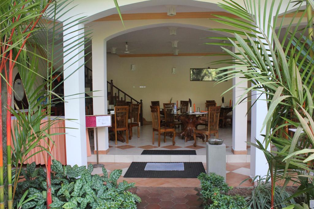 Горящие туры в отель Bentota Village Бентота Шри-Ланка