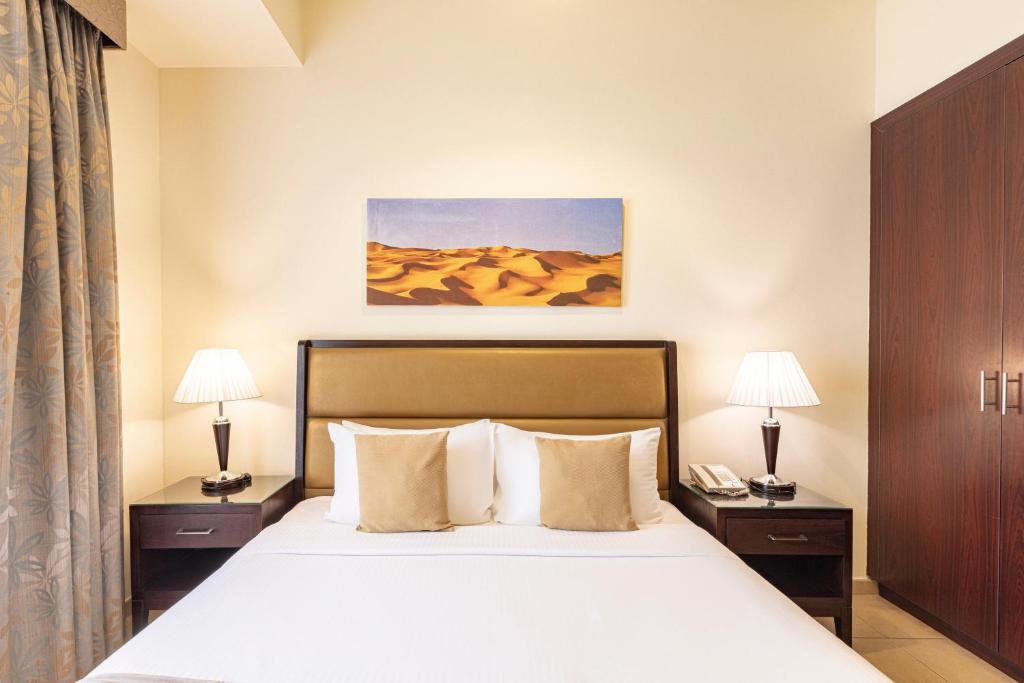 Roda Amwaj Suites Jumeirah Beach Residence, Дубай (пляжные отели)