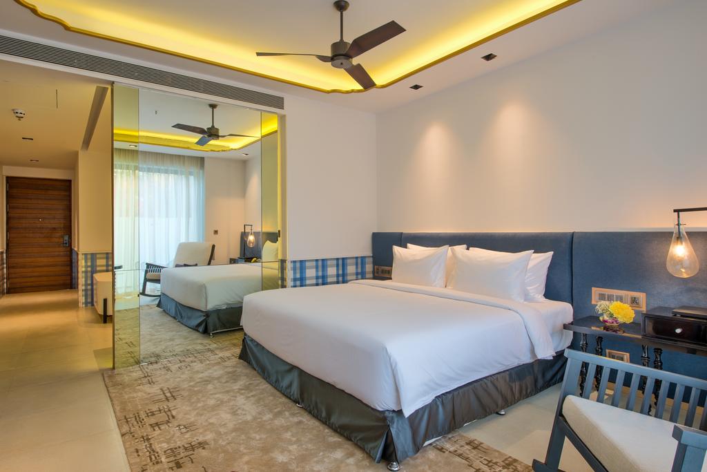 Горящие туры в отель Azaya Beach Resort Бенаулим