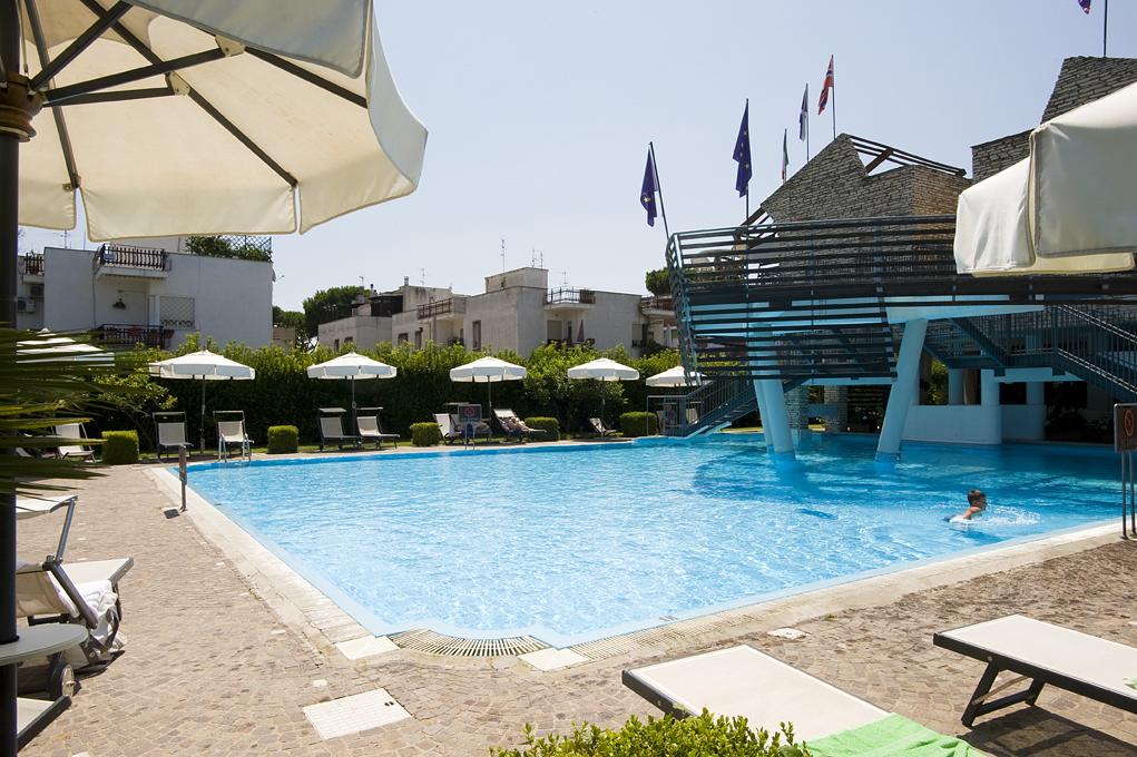 Poseidon Hotel Terracina цена