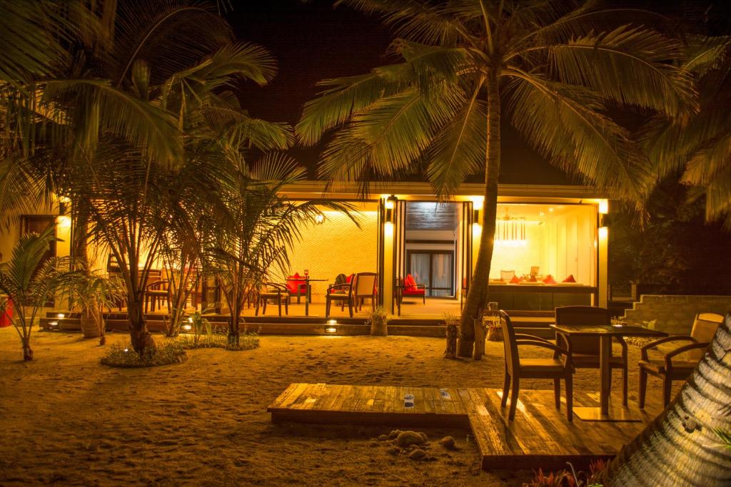 Odpoczynek w hotelu Lvis Blancura Hotel Atol Baa Malediwy