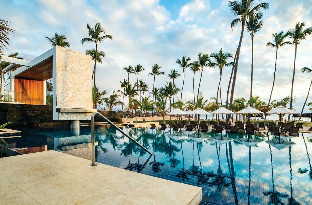 Цены в отеле Secrets Royal Beach Punta Cana (ex. Nh Royal Beach)