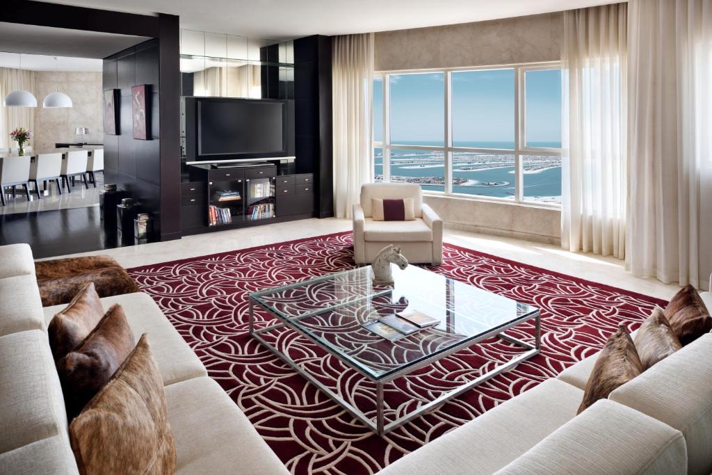 Готель, Dubai Marriott Harbour Hotel & Suites