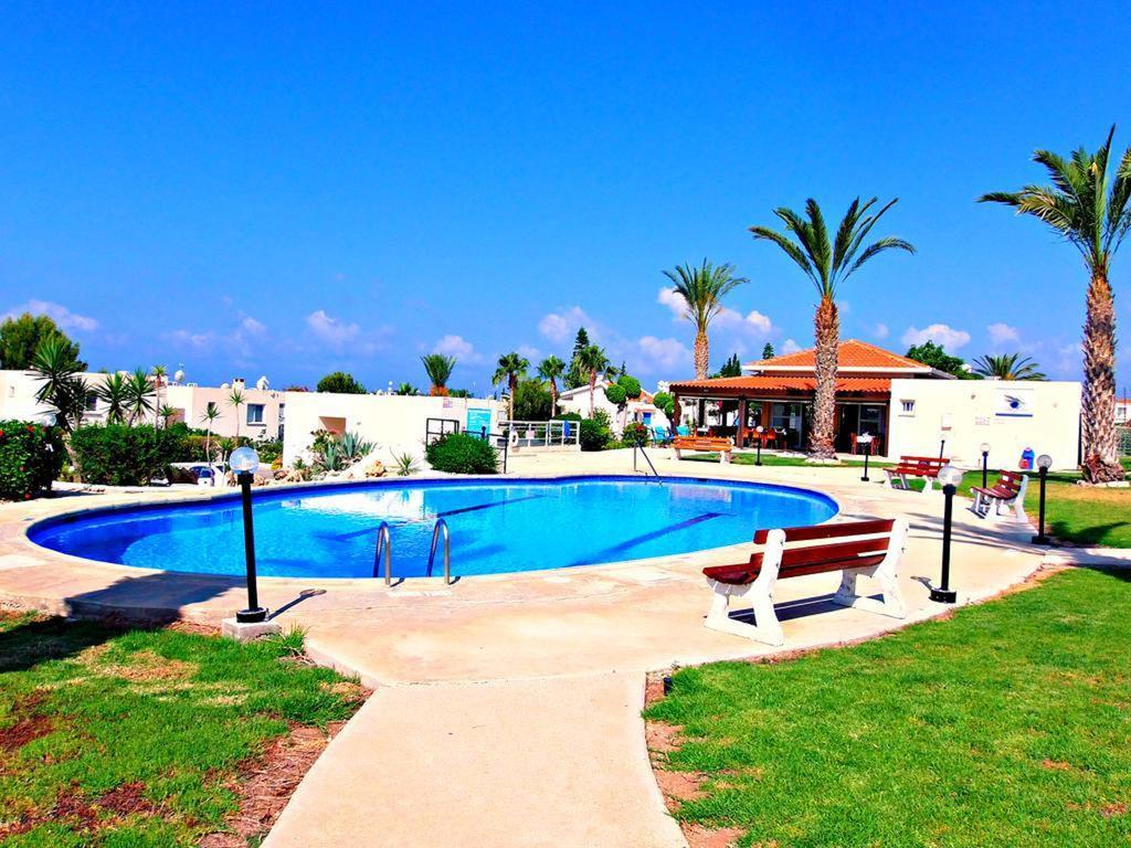 Tatiana Coral Bay Suite, Cypr