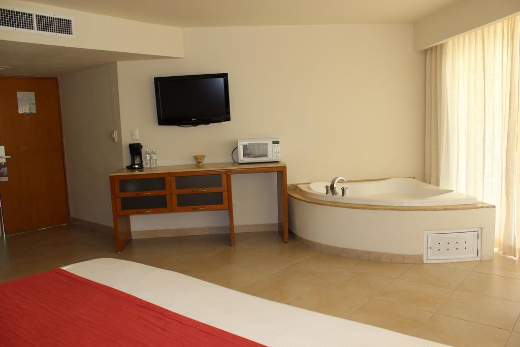 Ocean Spa Hotel, Cancun, photos of tours
