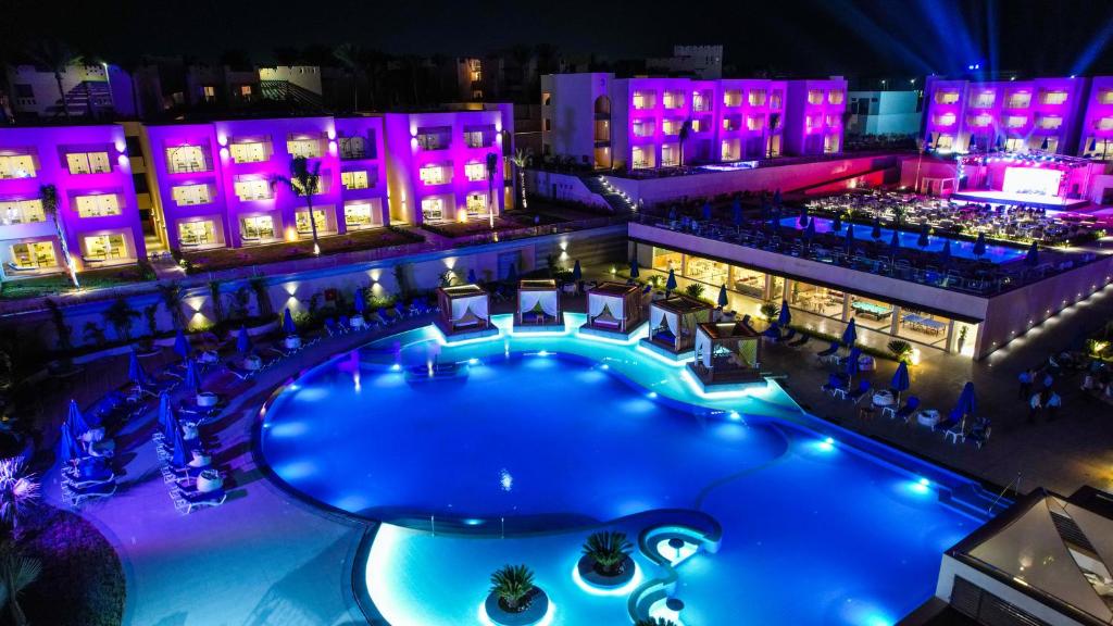 Reviews of tourists Cleopatra Luxury Resort Sharm (Adult Only +16)