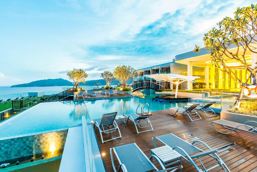 Crest Resort & Pool Villas photos of tourists