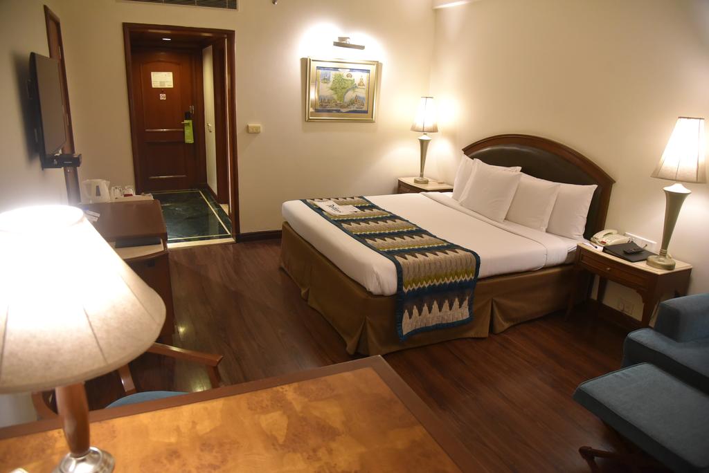 Radisson Hotel Varanasi фото та відгуки