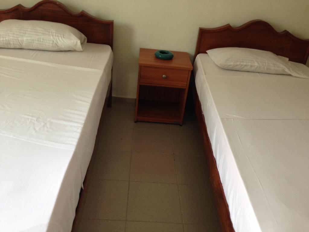 Отдых в отеле Oasis Beach Resort Негомбо Шри-Ланка