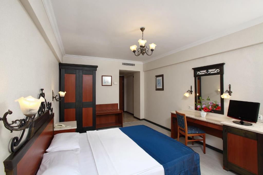 Ціни в готелі Club Yali Hotels & Resort
