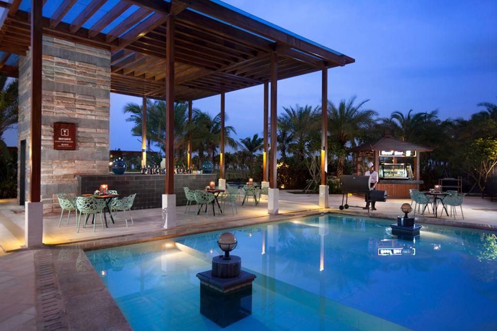 Гарячі тури в готель Aloha Oceanfront Suite Resort Санья Китай