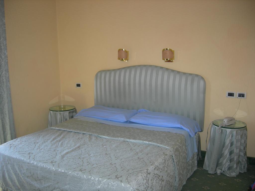 Hot tours in Hotel Santa Barbara Montecatini Terme Italy