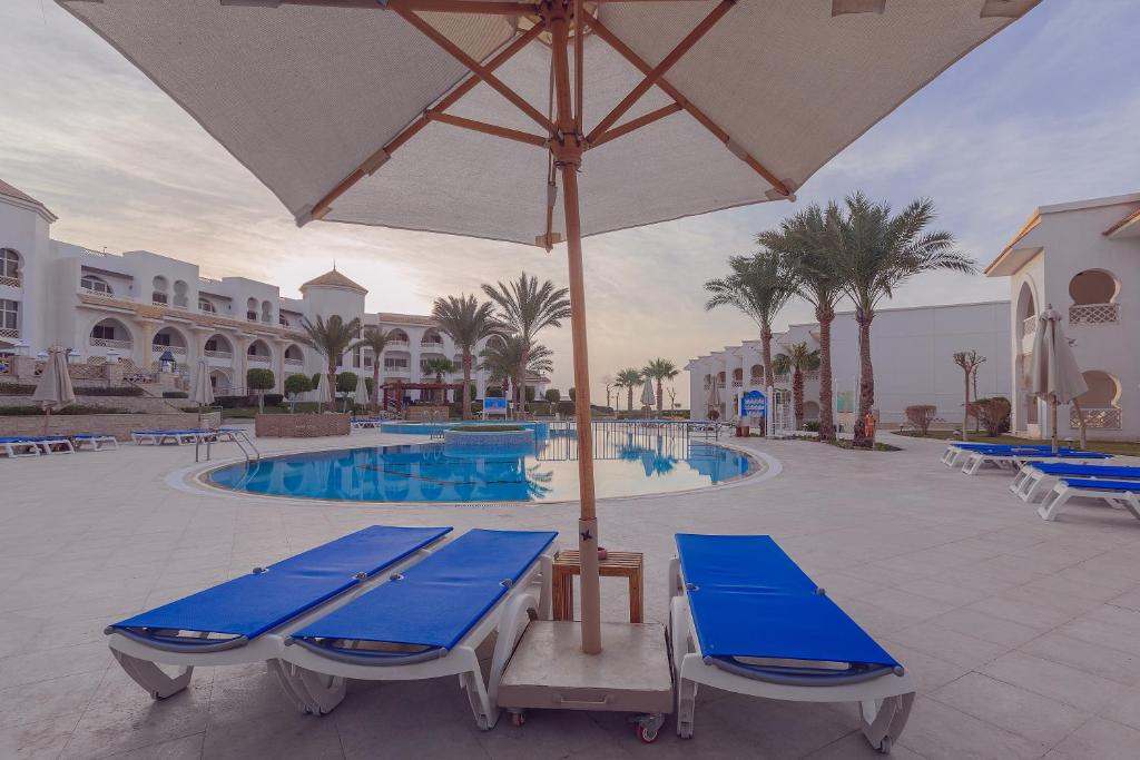Old Palace Resort, Hurghada ceny