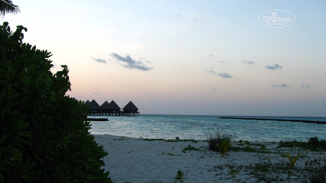 Мальдіви Velidhu Island Resort