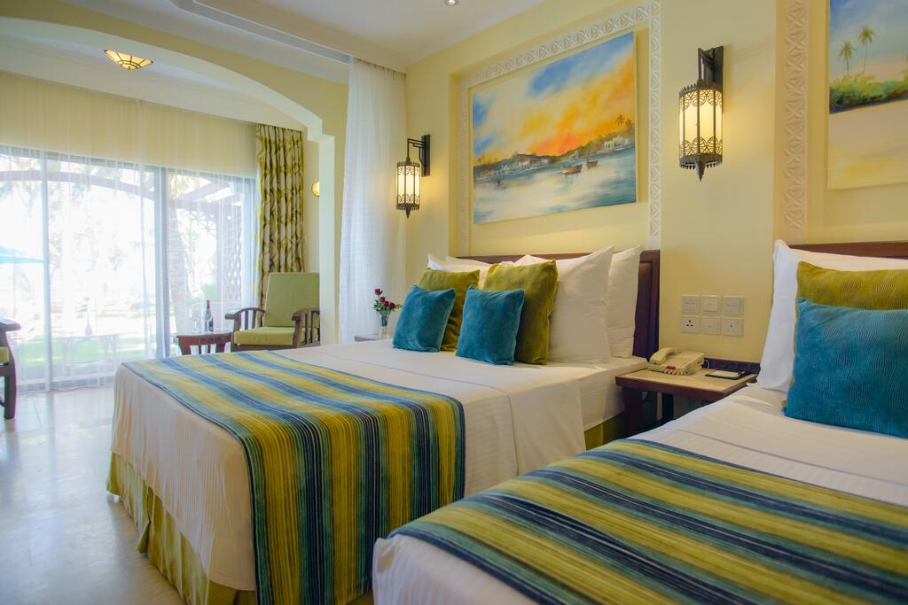 Hotel, Sarova Whitesands Beach Resort
