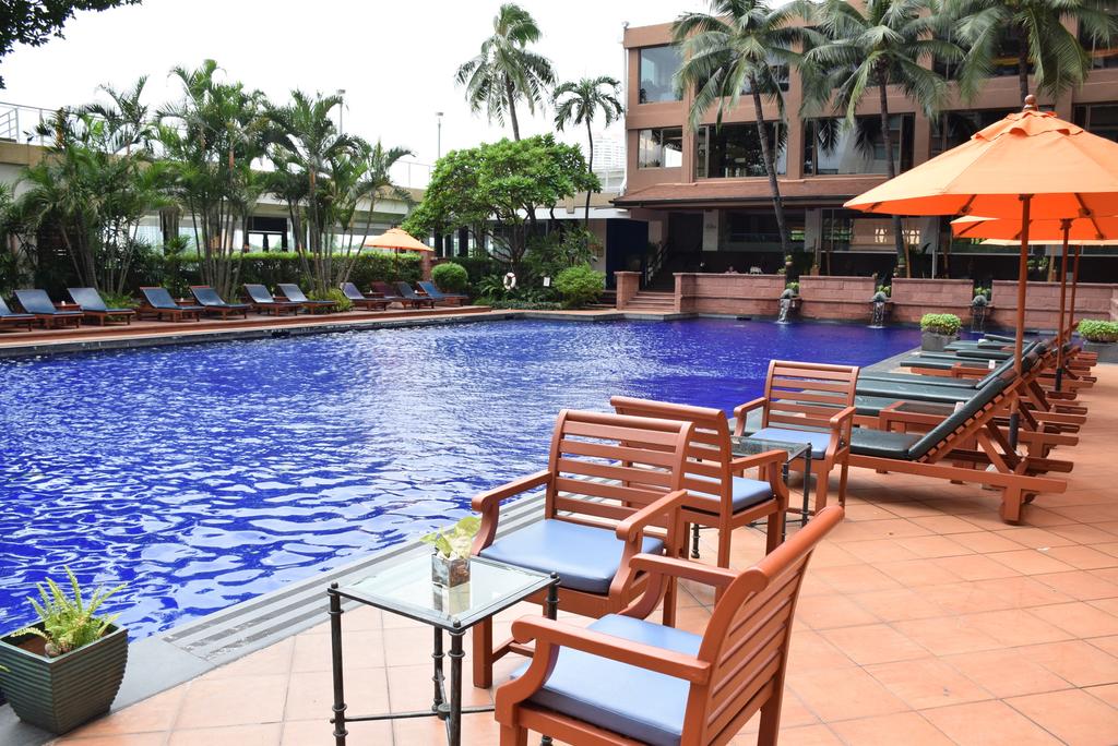 Отдых в отеле Ramada Plaza Bangkok Menam Riverside Бангкок Таиланд