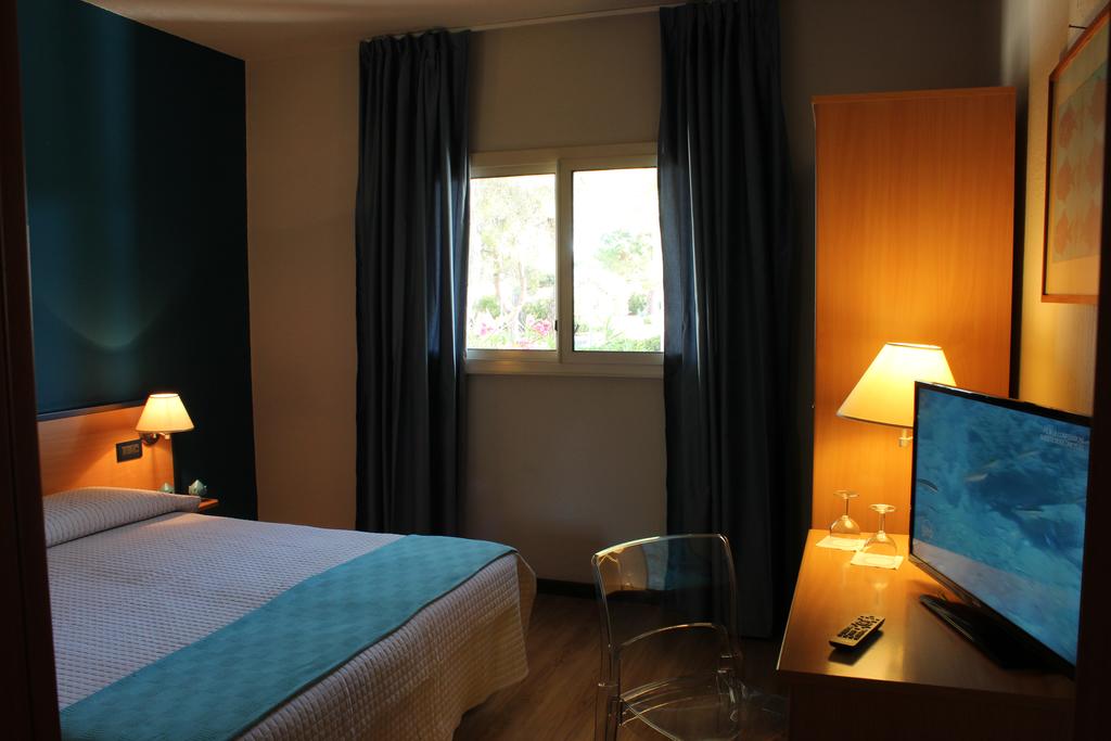 Отдых в отеле Porto Giardino Resort & Spa Монополи Италия
