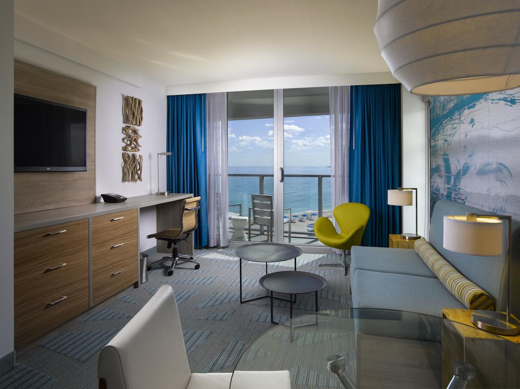Opinie gości hotelowych Courtyard Cadillac Miami Beach Oceanfront