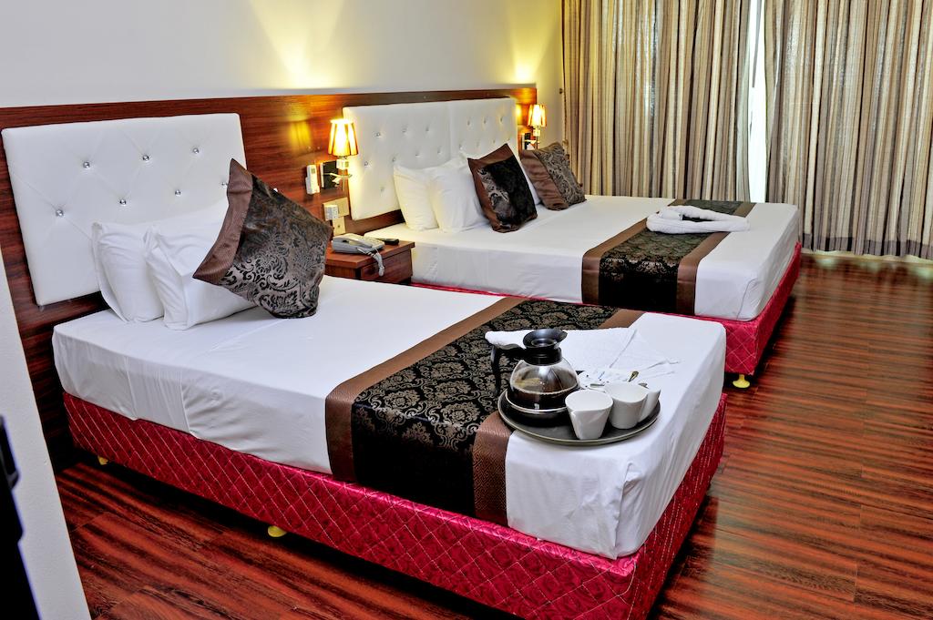 Горящие туры в отель Sun Tan Beach Hotel-Maafushi Каафу Атолл