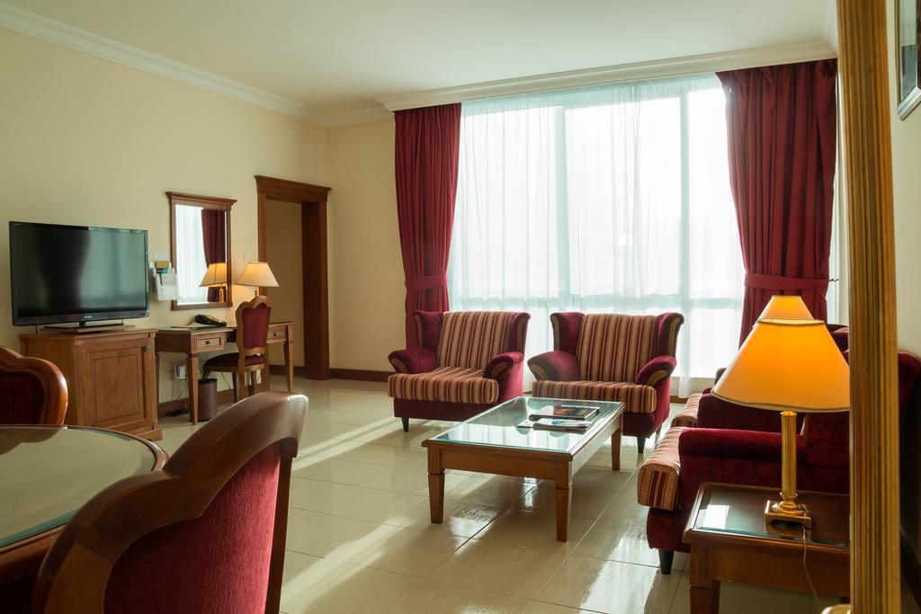 Відгуки гостей готелю Grand Excelsior Hotel Sharjah