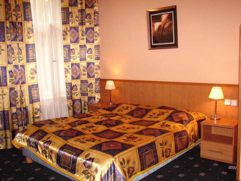 Горящие туры в отель Aladin (Ex.monte Carlo) Прага Чехия