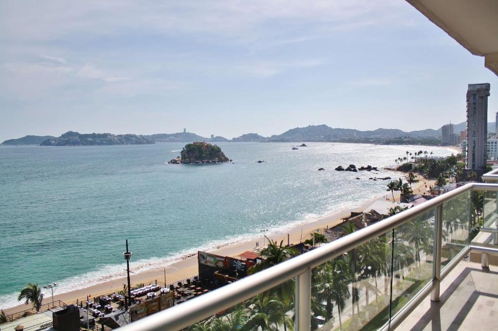 Отдых в отеле Romano Palace Acapulco Hotel Акапулько
