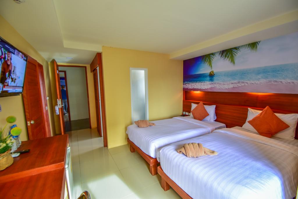 Відпочинок в готелі Patong Buri Resort Пхукет