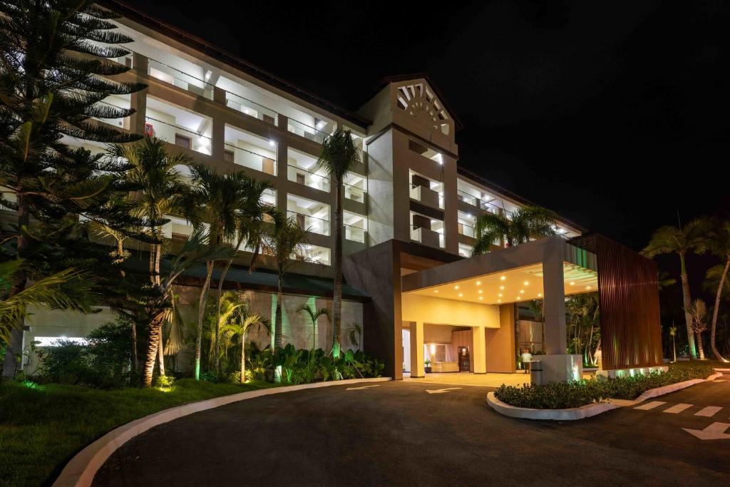 Coral Costa Caribe Resort, Juan Dolio prices