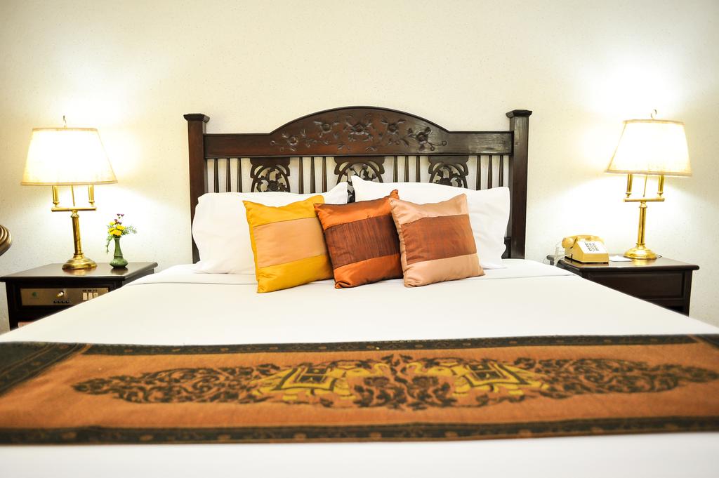 Wiang Indra Riverside Resort (Rimkok Resort Hotel) цена
