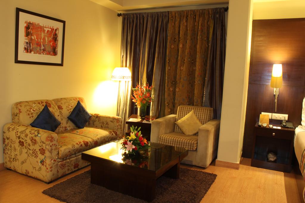 Відпочинок в готелі The Residence Greater Kailash