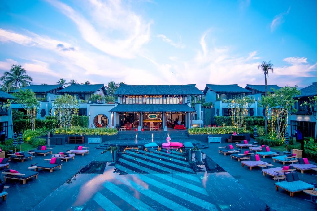 Туры в отель Baba Beach Club Phuket Пхангнга Таиланд