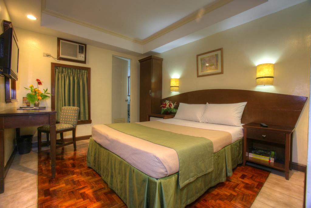 Fersal Hotel Manila, Манила