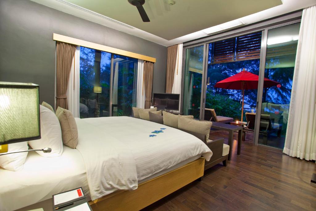 Отдых в отеле Ramada Resort Khao Lak