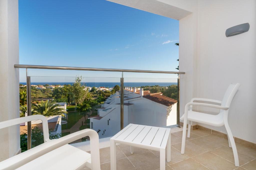 Відпочинок в готелі Hotel & Water Park Sur Menorca Менорка (острів)