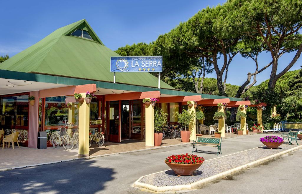 Туры в отель La Serra Resort Italy Village Байя-Домиция Италия