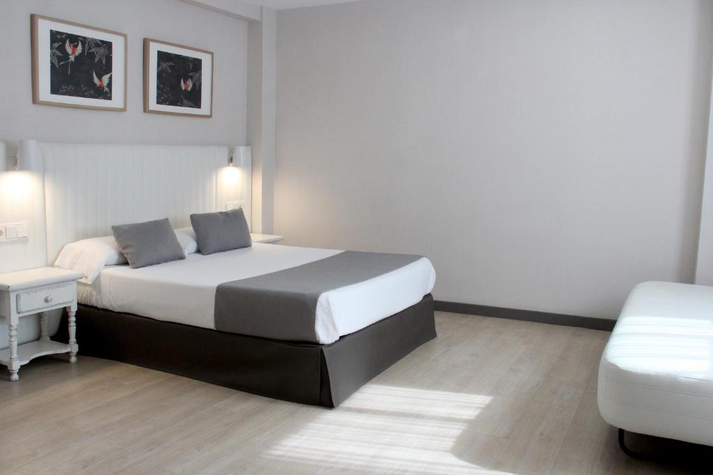 Горящие туры в отель Apartamentos Ribera Коста-Бланка Испания